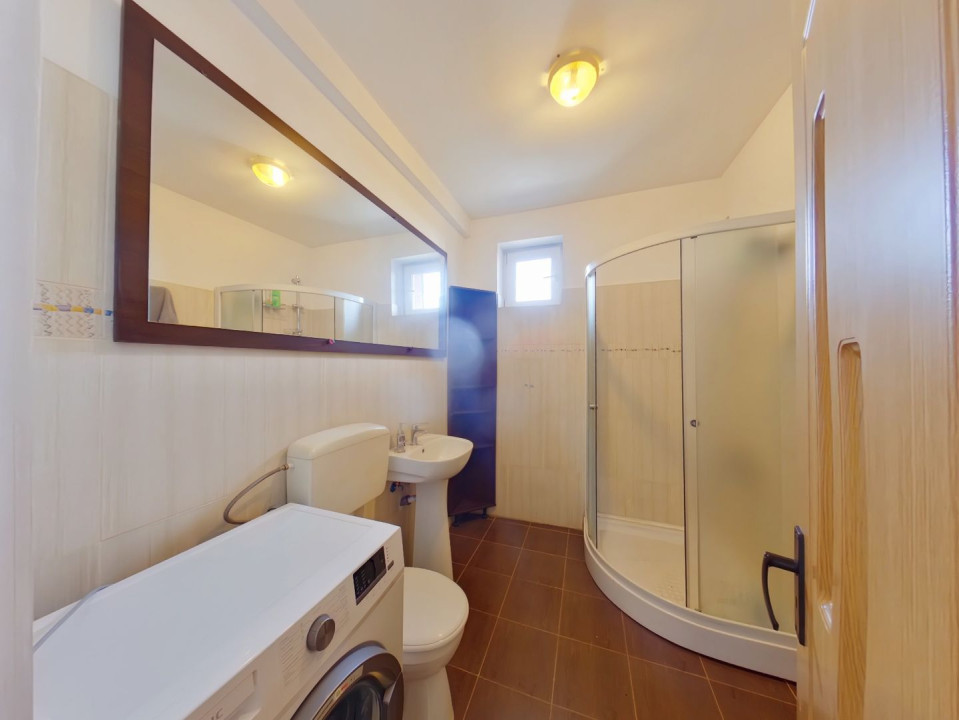 Inchiriere apartament 2 camere cu mansardă - 13 Decembrie 