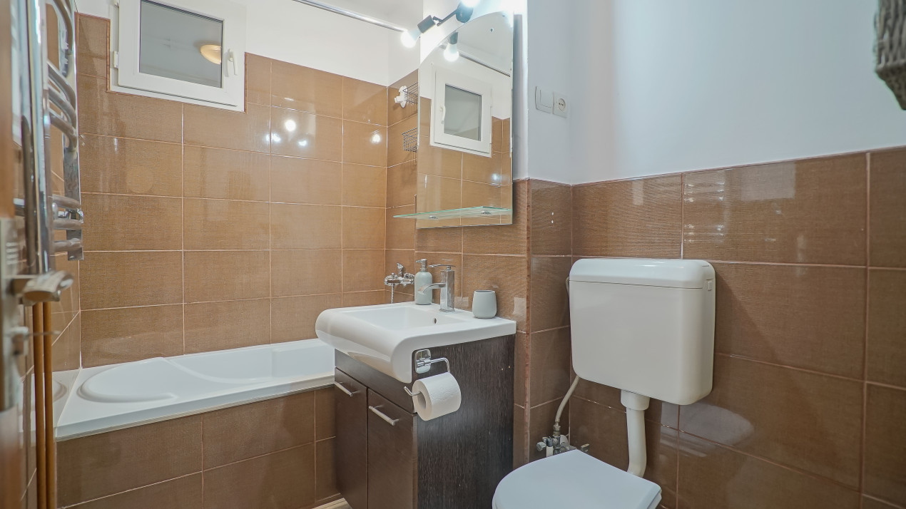 REZERVAT-Apartament cu 3 camere și 2 balcoane pe strada Hermann Oberth