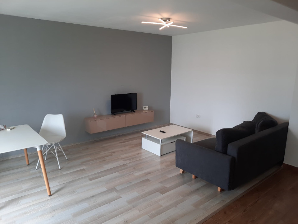 Apartament doua camere, Grandis, zona Coresi, aer conditionat, utilat/mobilat