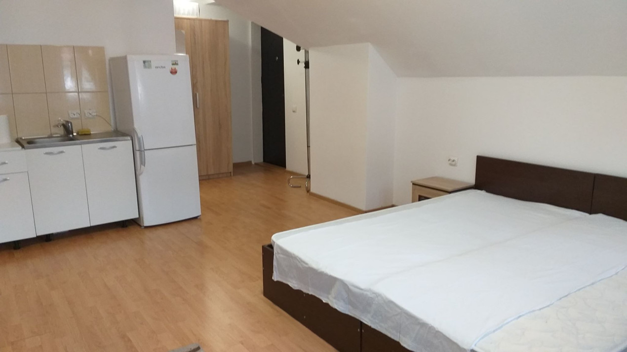 Garsoniera etajul 1, Centrul Civic - Mall Afi