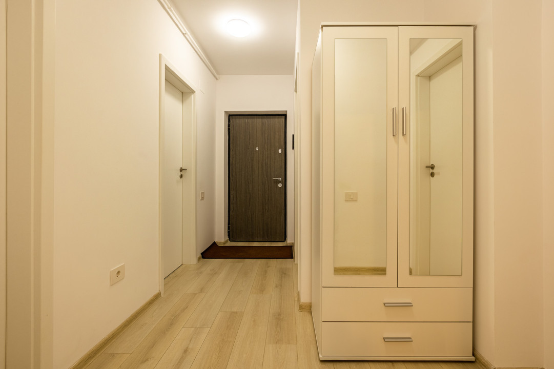 Apartament 2 camere, bloc nou, central, mobilat, utilat, pret bun