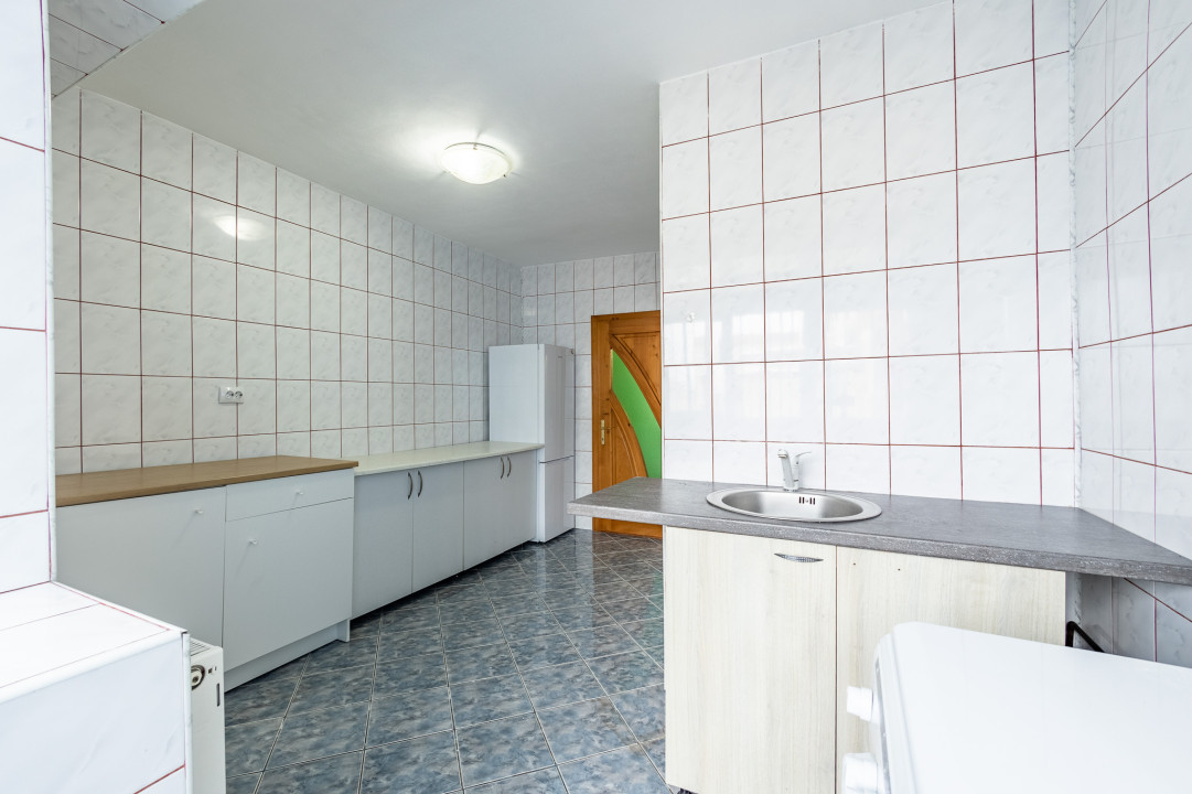 Apartament 3 camere-B-dul Alexandru Vlahuta