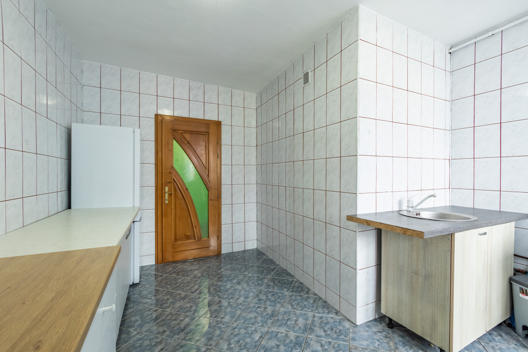 Apartament 3 camere-B-dul Alexandru Vlahuta