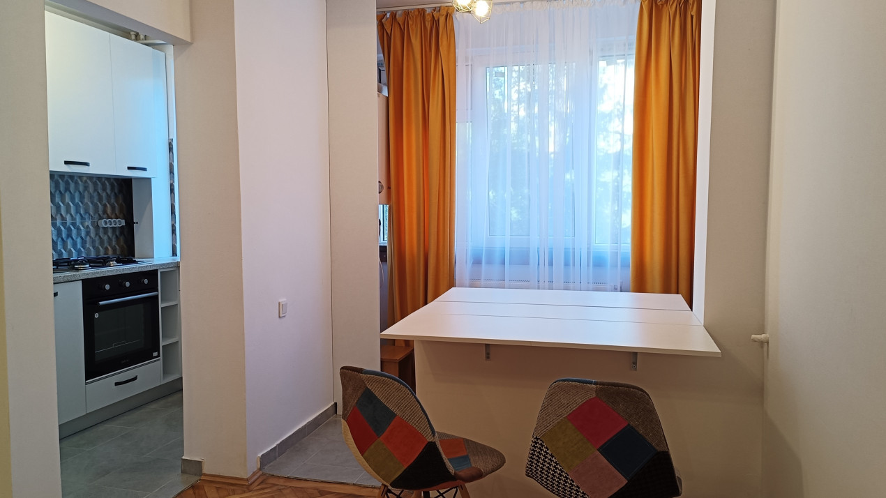 Garsoniera renovata, Etaj 3/9, Prima inchiriere - Calea Bucuresti