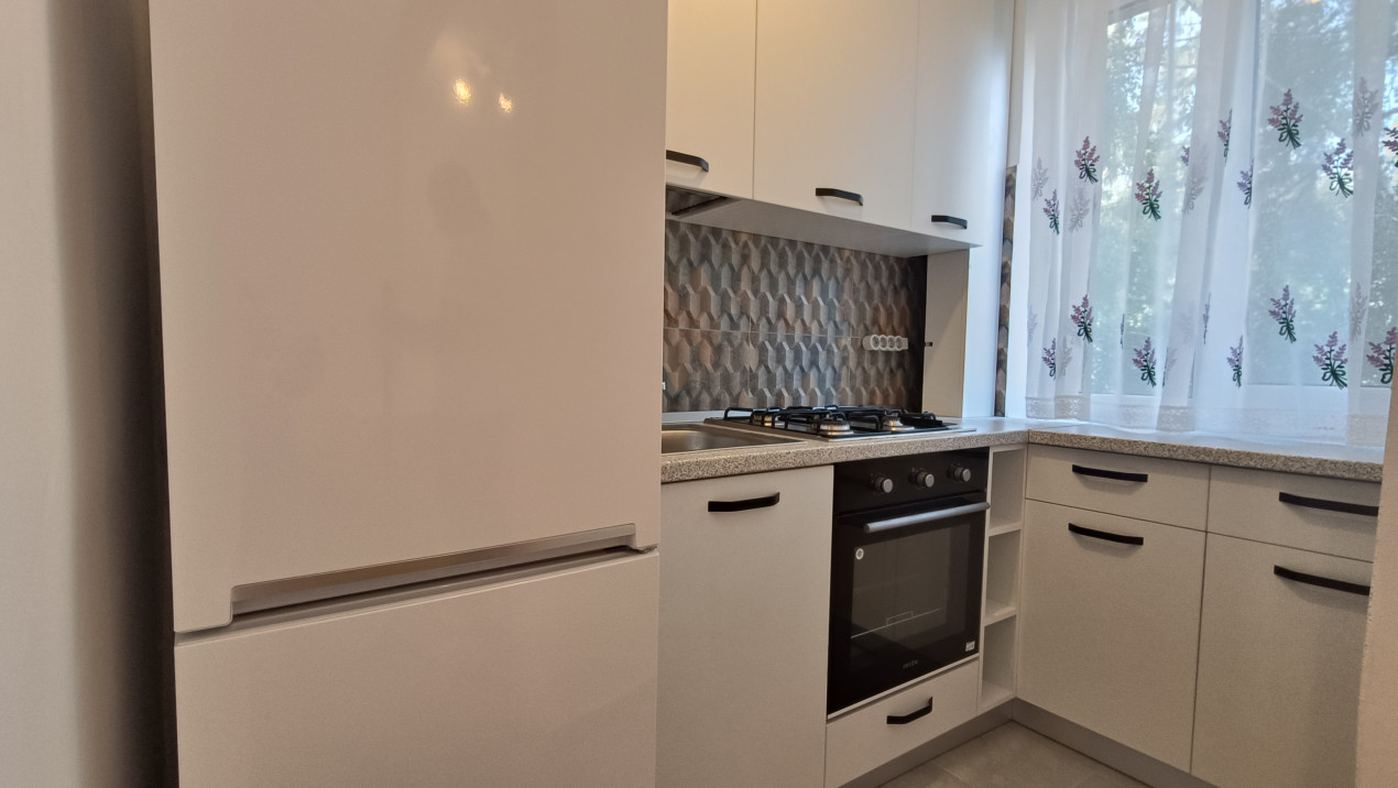 Garsoniera renovata, Etaj 3/9, Prima inchiriere - Calea Bucuresti