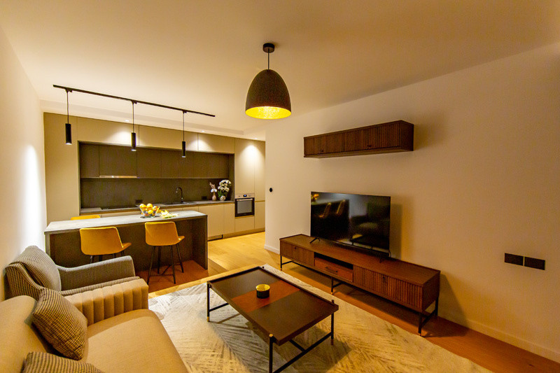 Apartament de 2 camere + birou