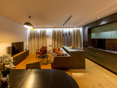 Apartament cu 3 camere