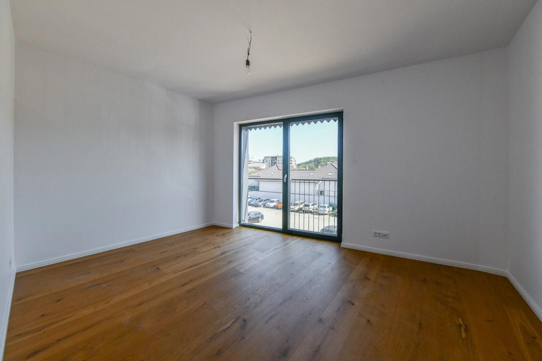 Apartament 2 camere, 74 mp, mansardă, terasă  6 mp