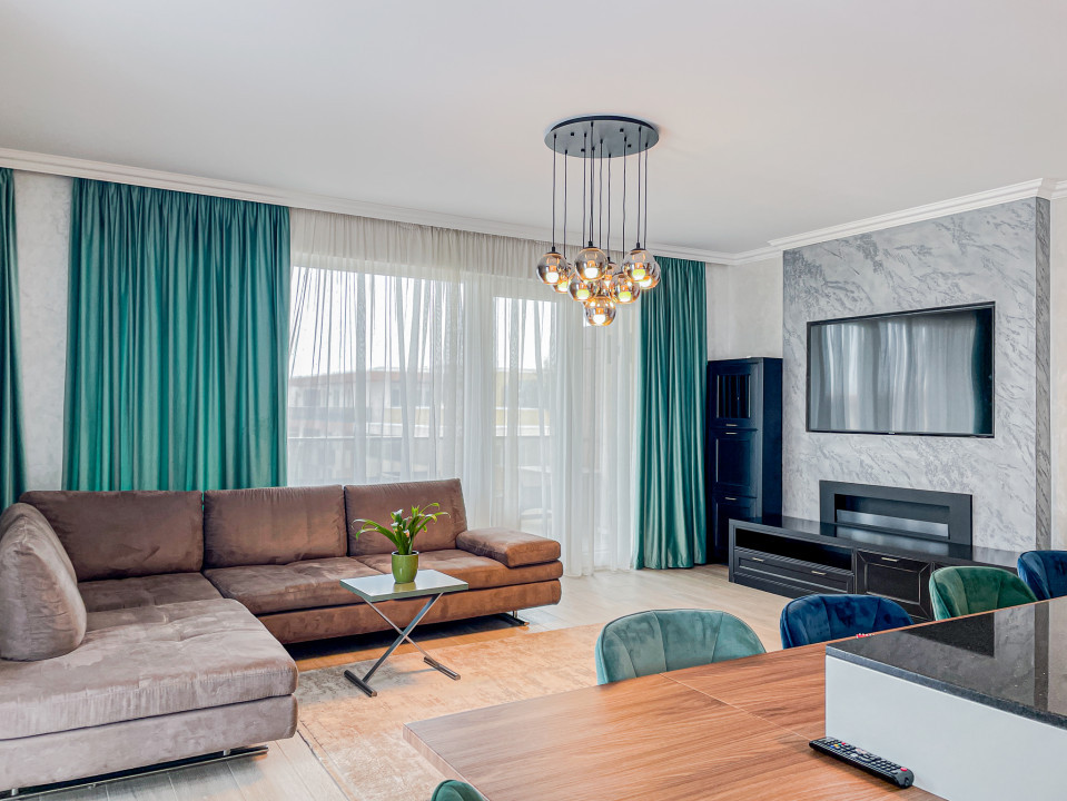 Penthouse 4 camere cu terasa generoasa si garaj subteran , zona Coresi