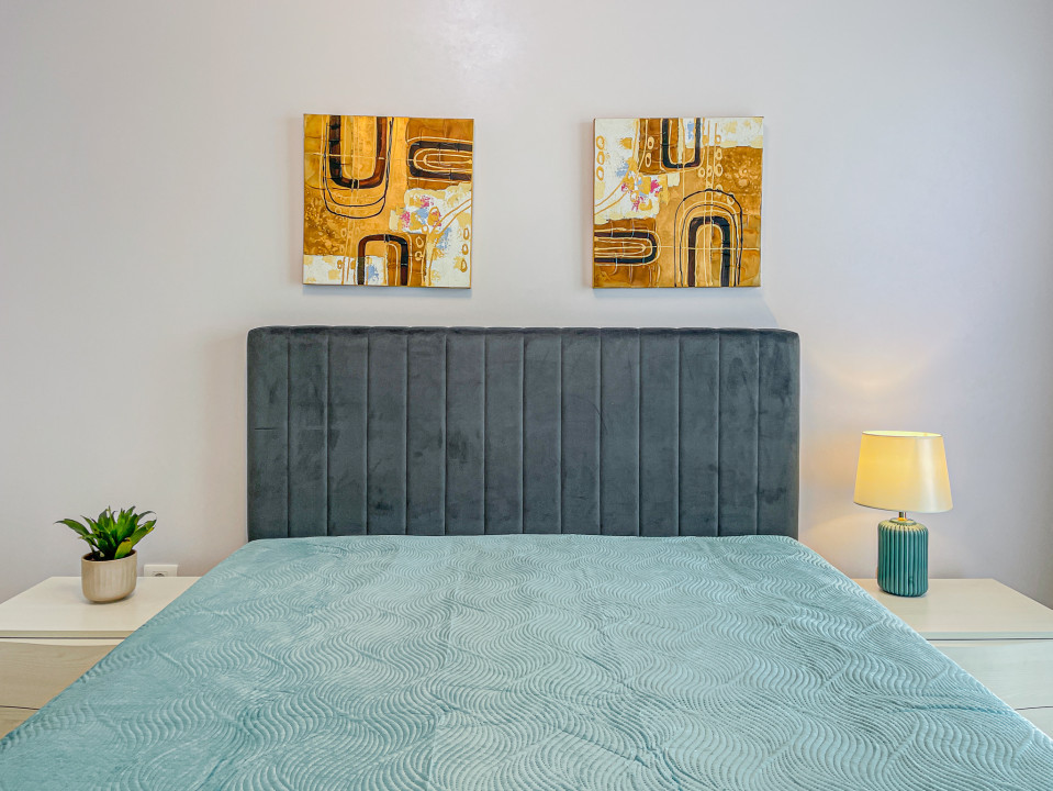 Penthouse 4 camere cu terasa generoasa si garaj subteran , zona Coresi