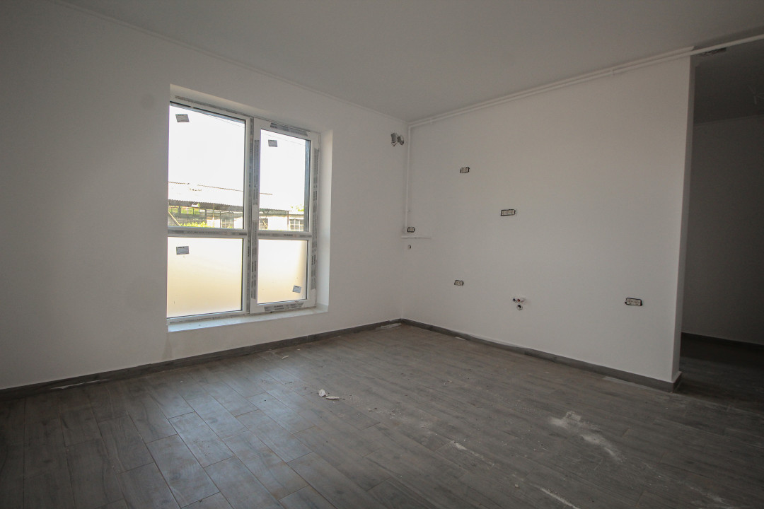 Apartament 3 camere bloc nou, Stupini