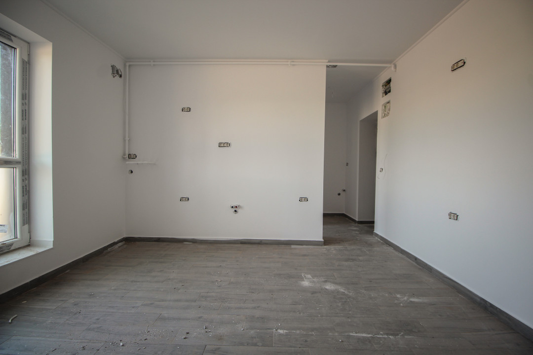 Apartament 3 camere bloc nou, Stupini
