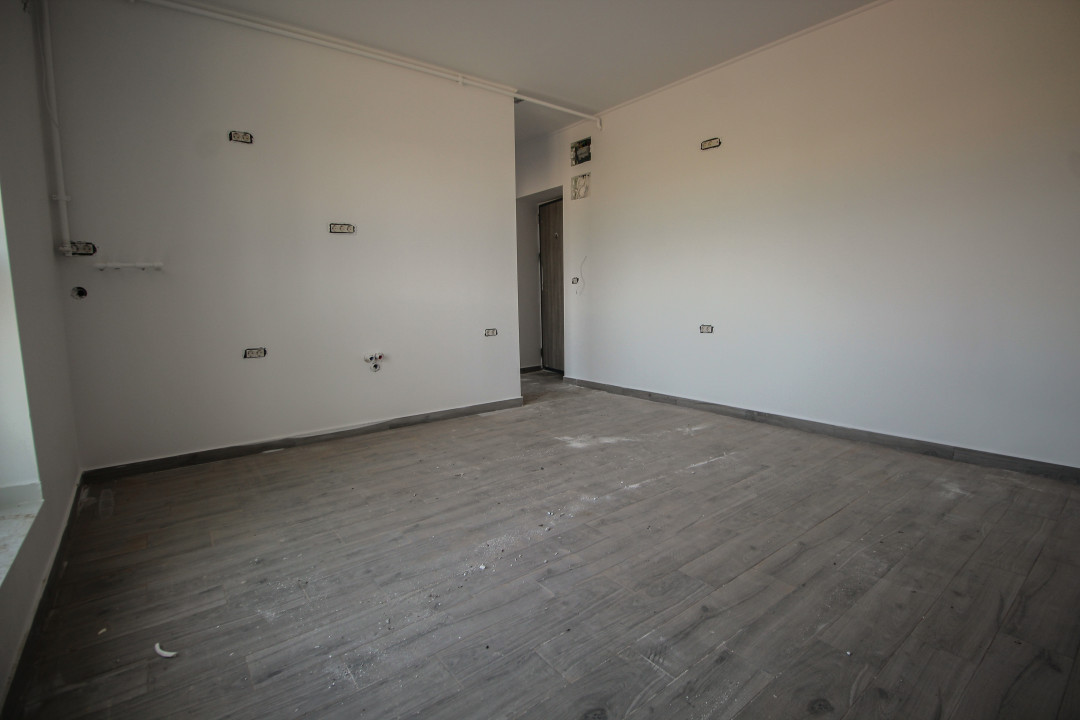 Apartament 3 camere bloc nou, Stupini