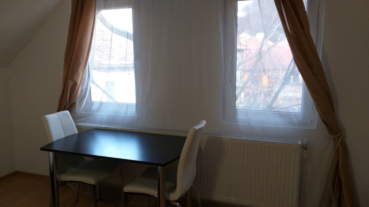 Garsoniera etajul 1, Centrul Civic - Mall Afi