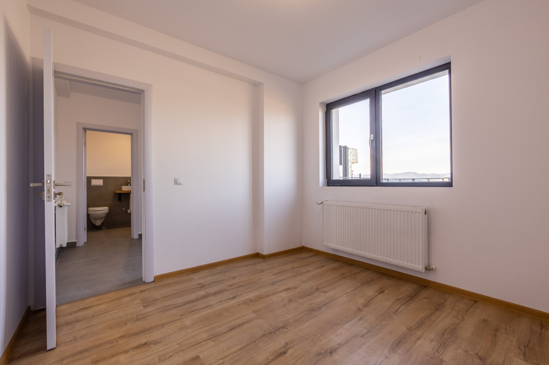 Vila Brasov, Cristian, singur in curte, intabulata, toate utilitatile