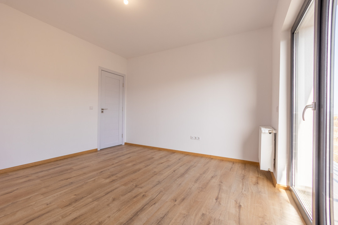 Vila Brasov, Cristian, singur in curte, intabulata, toate utilitatile