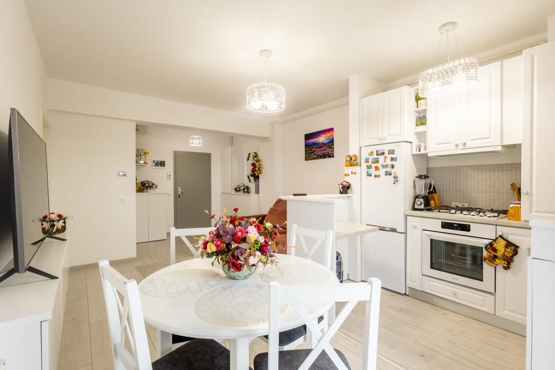 Studio cochet zona Coresi