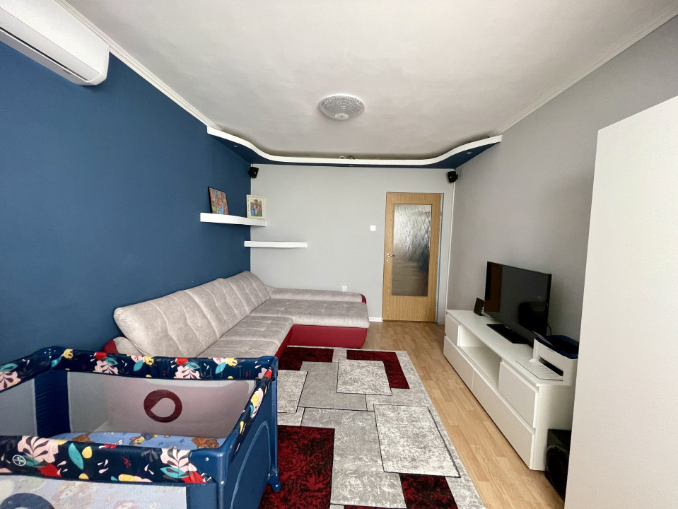 Apartament 3 camere strada Apollo