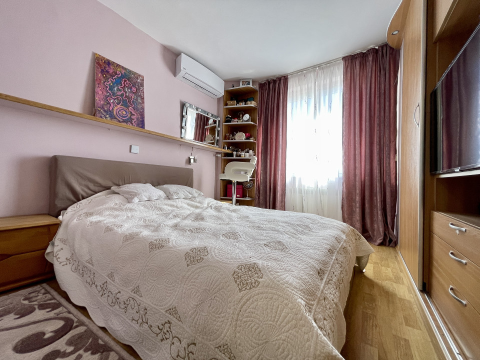 Apartament 3 camere strada Apollo